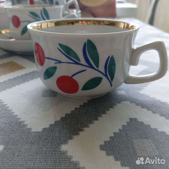 Остатки чайного сервиза времён СССР