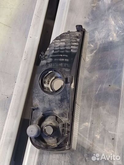 Птф габарит переднего бампера правый Порш Каен 957