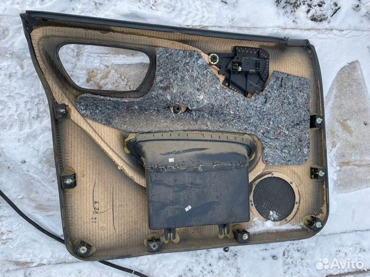 Мерседес w163 ML обшивка двери передняя правая