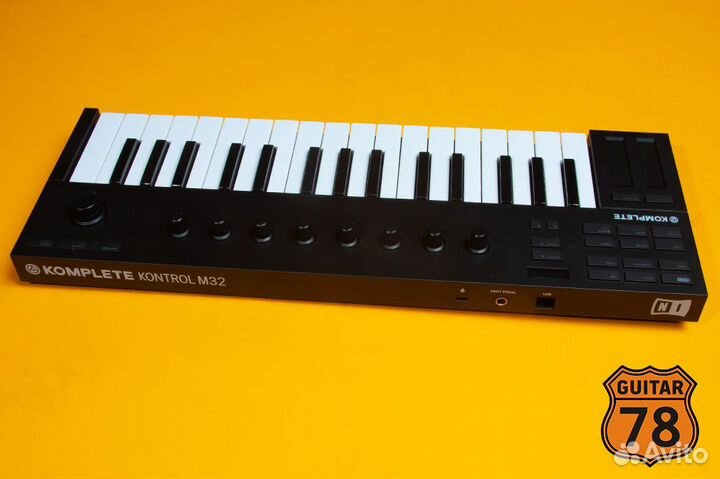 Native Instruments Komplete Kontrol M32