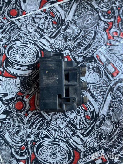 Блок клапанов пневмо подвески audi а8 д3