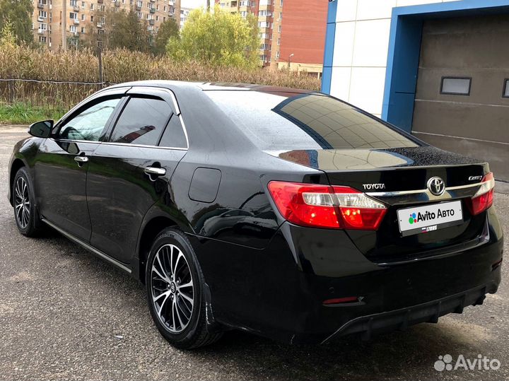 Toyota Camry 2.5 AT, 2011, 245 000 км