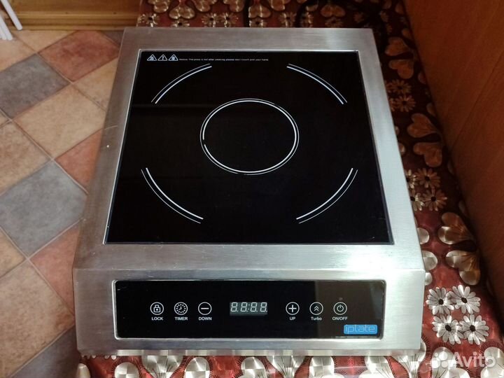 Индукционная варочная панель
