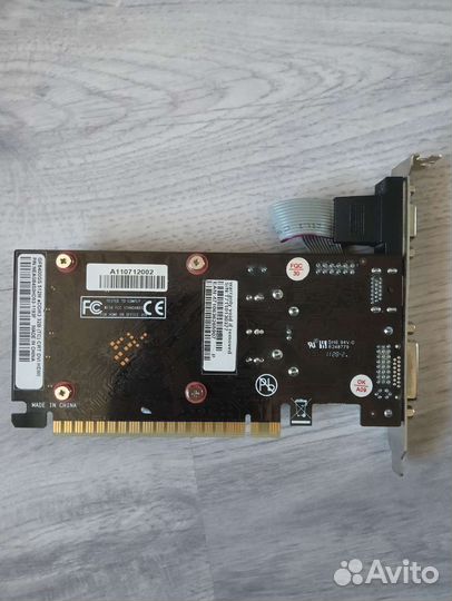 Видеокарта GF8400S 512M