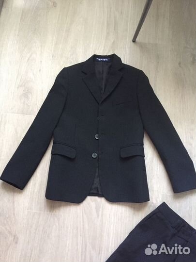 Костюм школьный