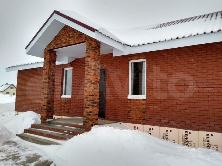 Коттедж 85 м² на участке 8 сот.