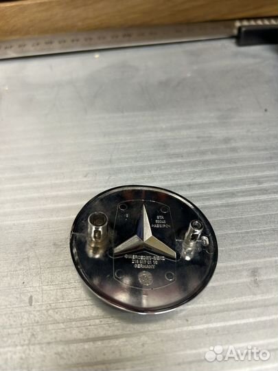 Значок эмблема