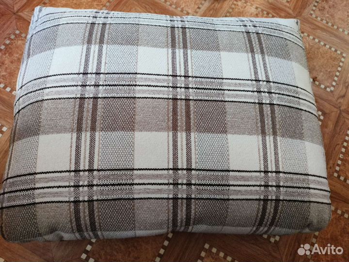 Подушки для дивана большие