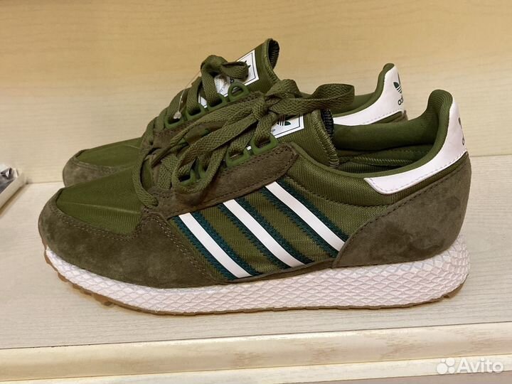 Кроссовки adidas