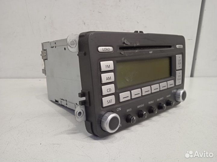 Магнитола Volkswagen Passat B6 BPY 2.0 турбо 2007
