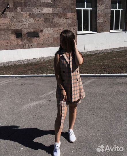 Костюм женский