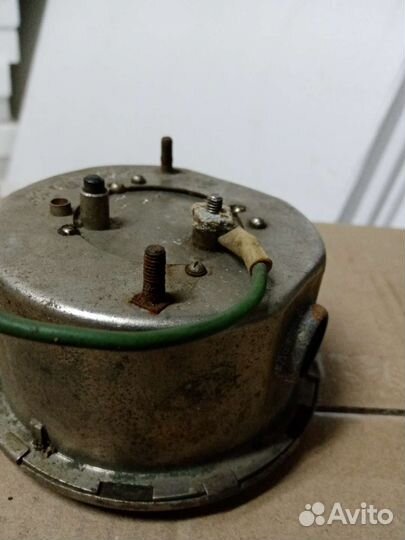 Часы автомобильные