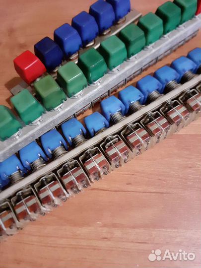 Переключатель кнопочный