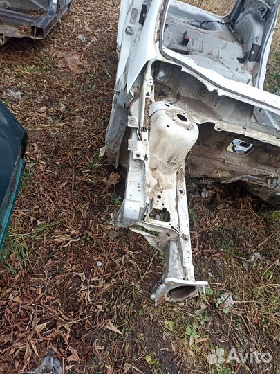 Четверть передняя правая форд фокус 3