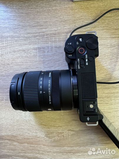 Sony ZV e10 + sigma 18-50