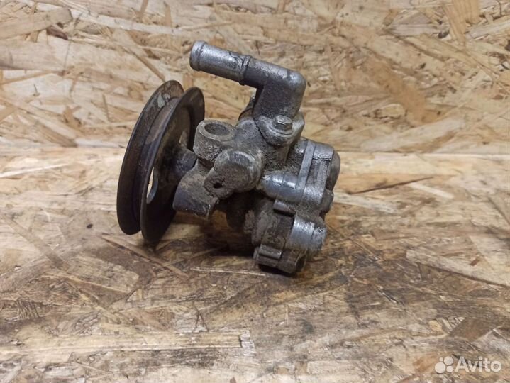 Насос гур Kia Cerato 1