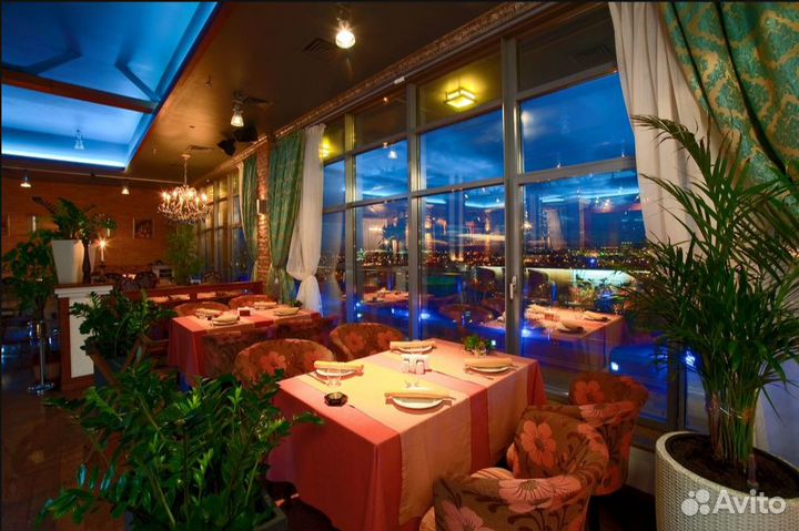 Хостес в премиум ресторан