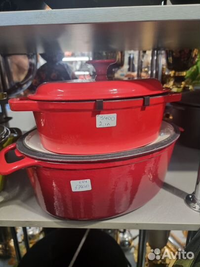 Кастрюля чугунная эмалированная