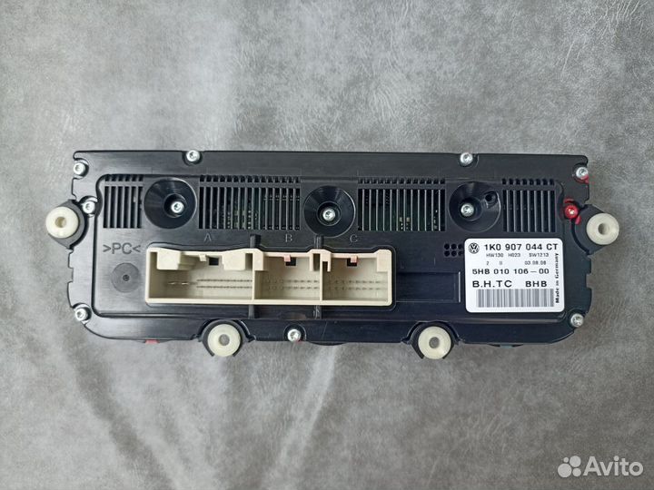 Блок управления климат-контролем Volkswagen Golf 5