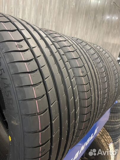 Triangle EffeXSport TH202 255/45 R19 104Y
