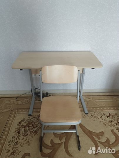 Растущая парта и стул