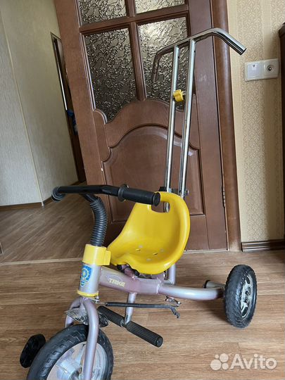 Детский трехколесный велосипед
