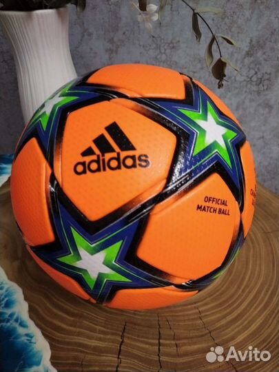Футбольный мяч adidas лига чемпионов