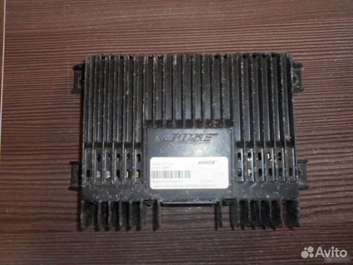 Усилитель акустической системы Nissan Maxima a33