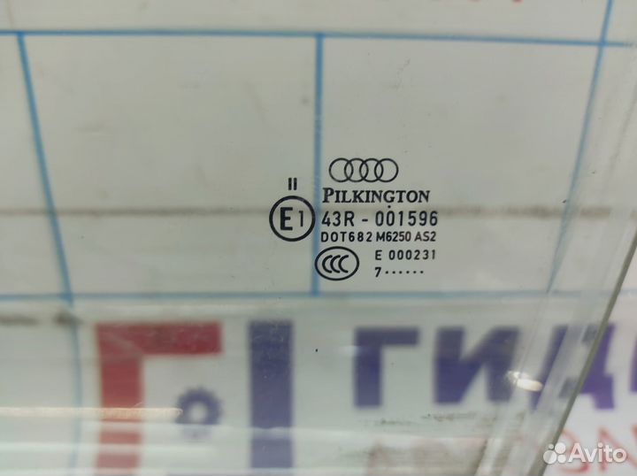 Стекло двери передней левой Audi Q7 (4L) 4L0845021