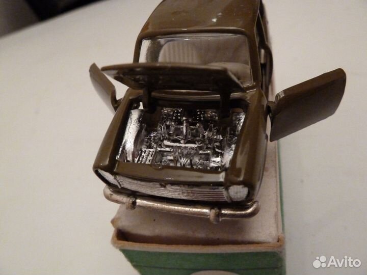 Модель автомобиля Инноченти морис имз СССР