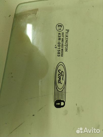 Стекло двери передней правой Ford Fusion JU 2002-2