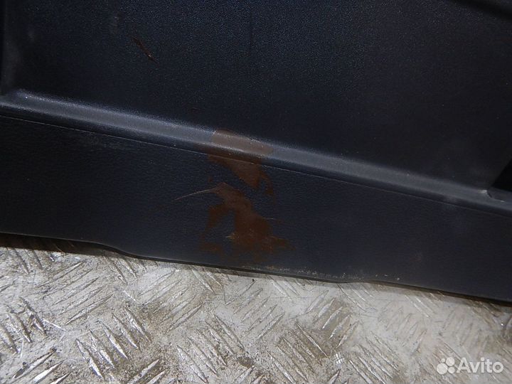 Обшивка крышки багажника, Volkswagen (Фольксваген)