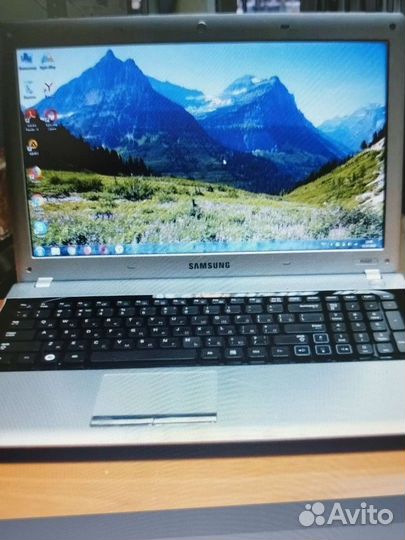 Ноутбук samsung rv520