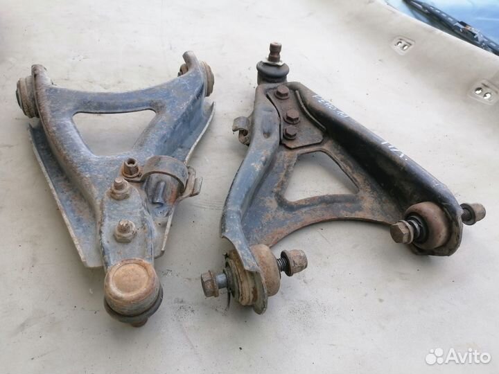 Рычаг подвески Renault 19 1992-2002