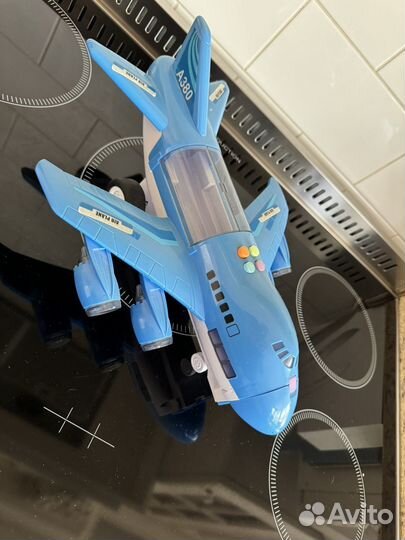 Детские игрушки самолет