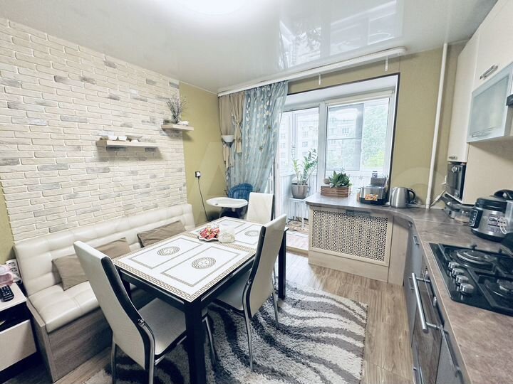 3-к. квартира, 94,2 м², 2/10 эт.