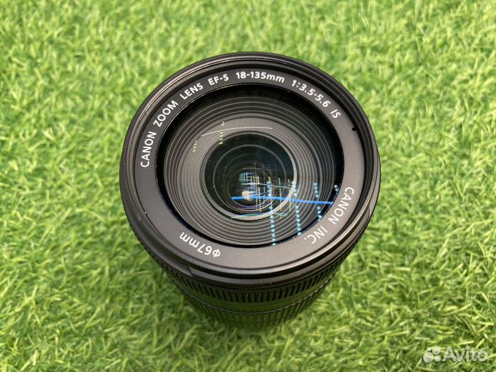 Canon EF-S 18-135mm 3.5-5.6 IS