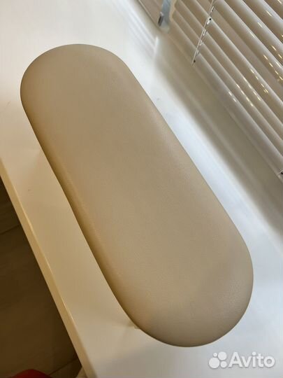 Подставка для маникюра