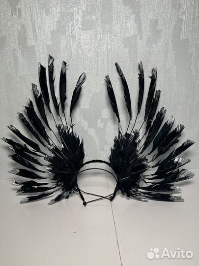 Короны бразильские, ирокезы,с перьями для танцев