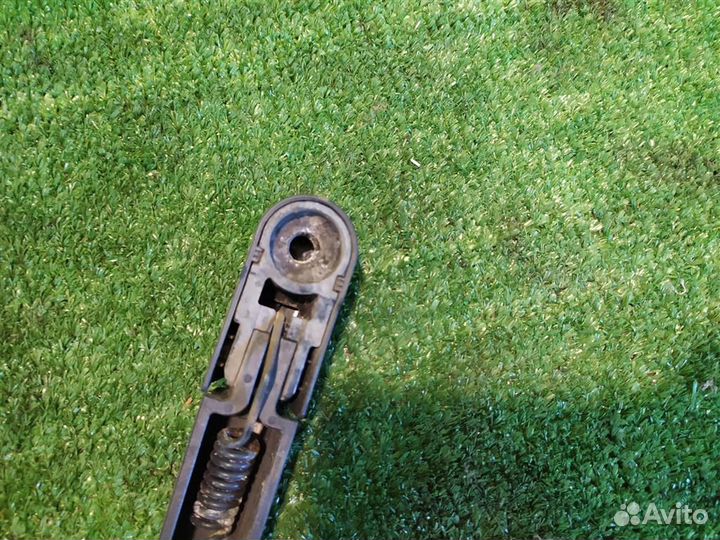 Поводок стеклоочистителя задний Opel Astra J 2010