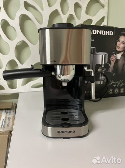 Кофеварка капельная Rebmond RCM 1524