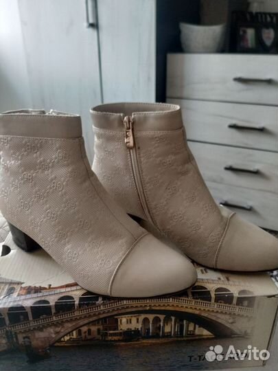 Весенние полусапожки