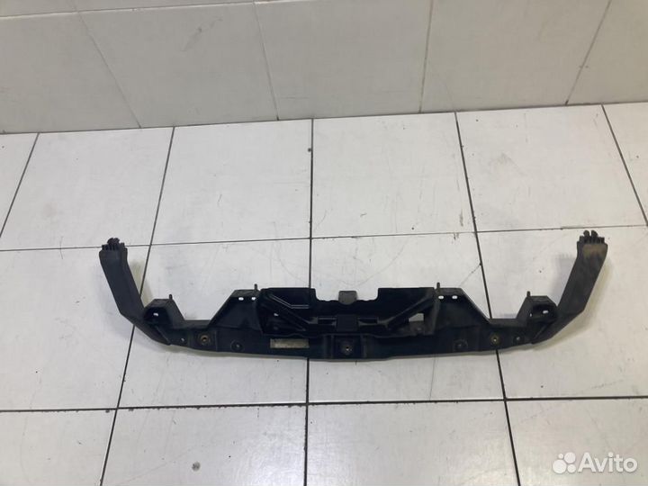 Кронштейн переднего бампера Porsche Cayenne 958