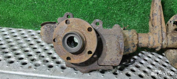 Стойка передняя левая Audi A6 C4 (S6,RS6) 1996