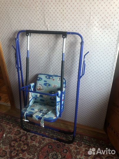 Детская качелька
