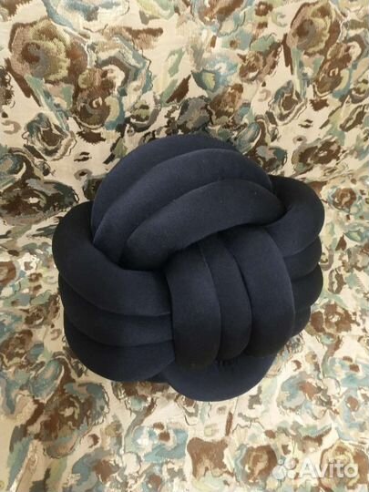 Подушки - узел, ручной работы