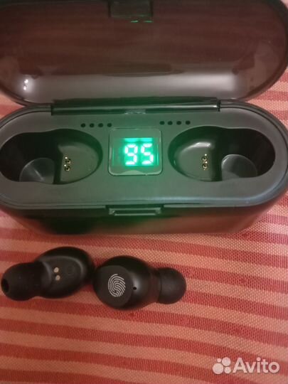 Беспроводные наушники F9 новый