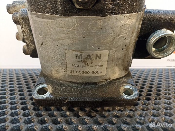 Гидромотор привода вентилятора Man TGX