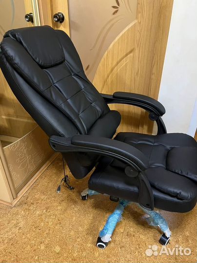 Компьютерное офисное кресло с массажем (новые)