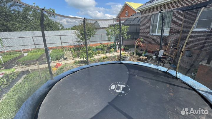 Батут hasttings